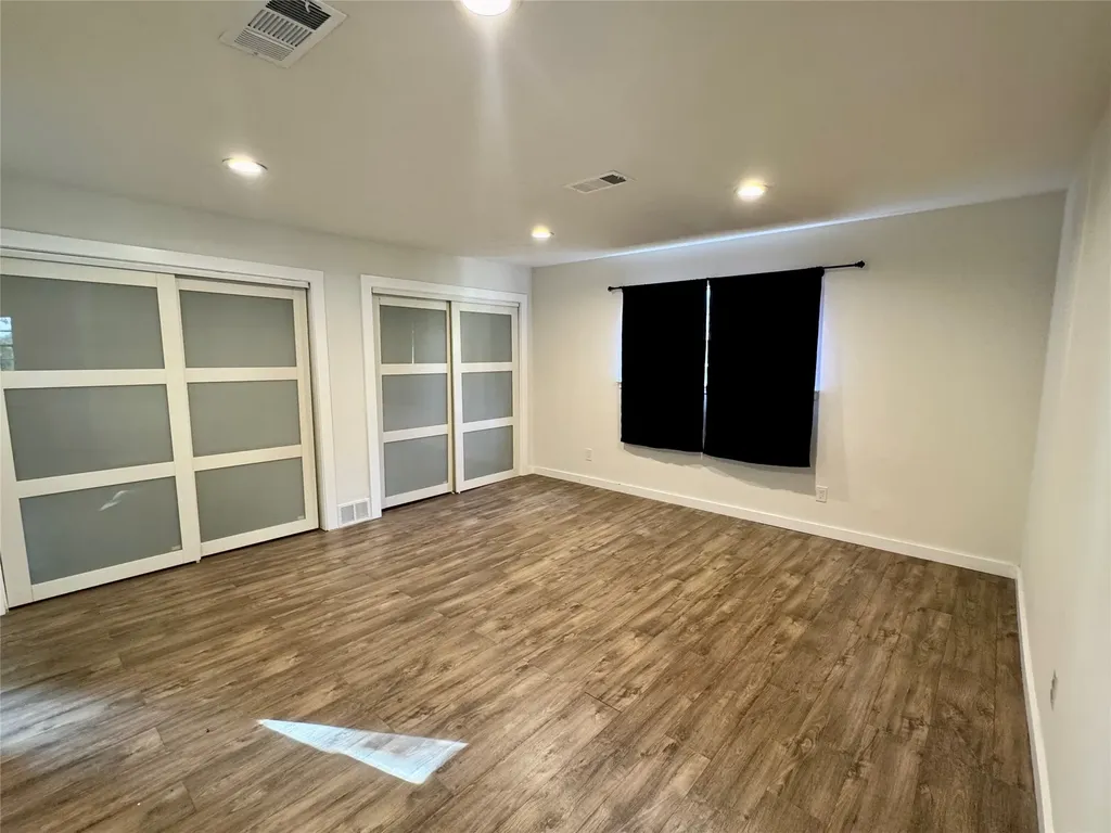211 Mill Creek Drive Arlington TX 76010
