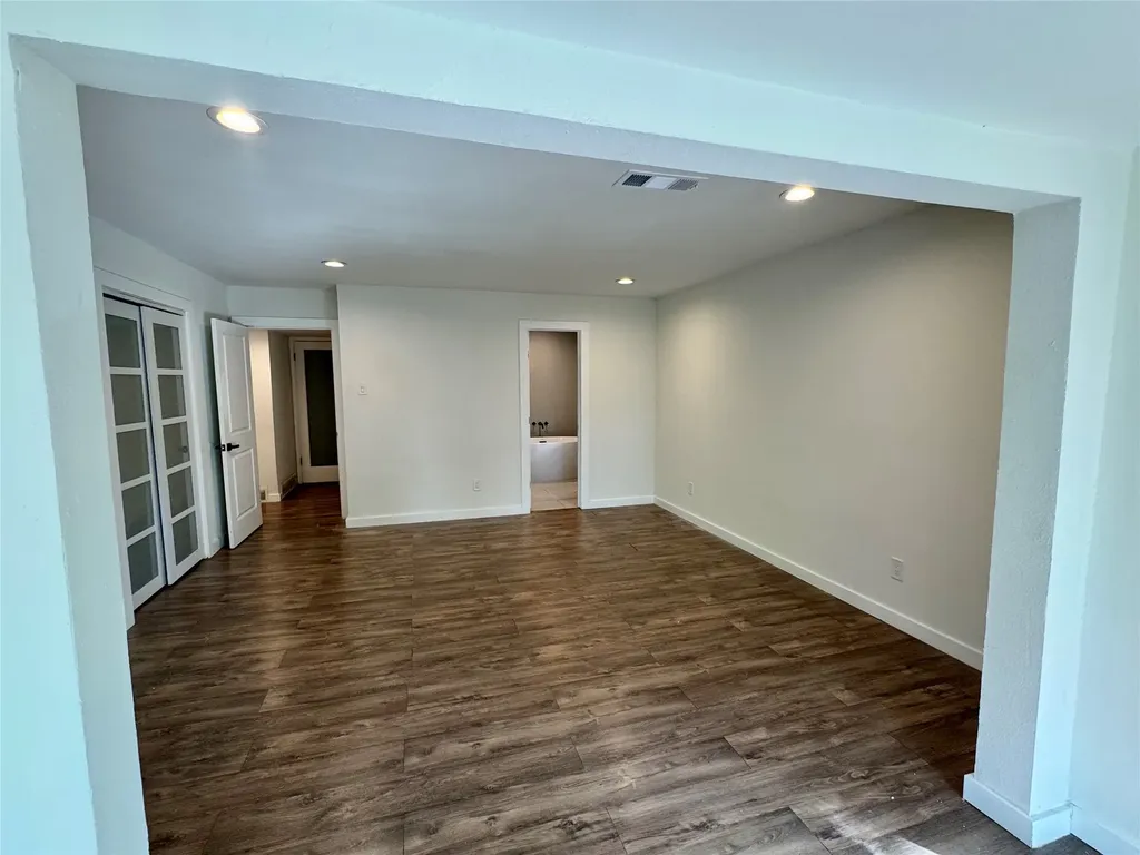 211 Mill Creek Drive Arlington TX 76010