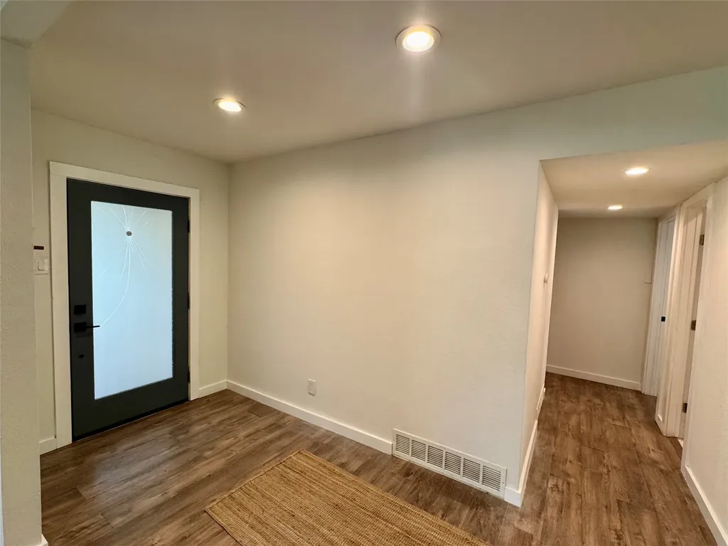 211 Mill Creek Drive Arlington TX 76010