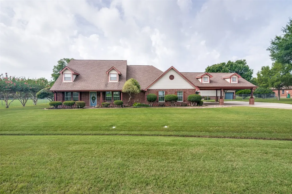 6630 Meadow Ridge Circle Nevada TX 75173