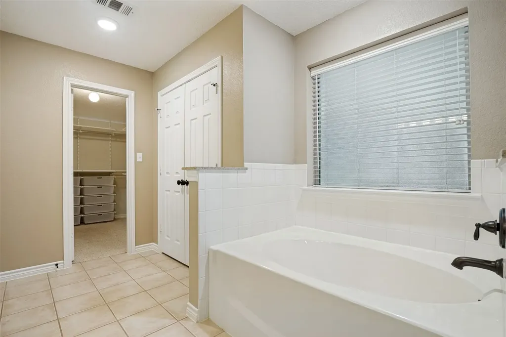 6630 Meadow Ridge Circle Nevada TX 75173