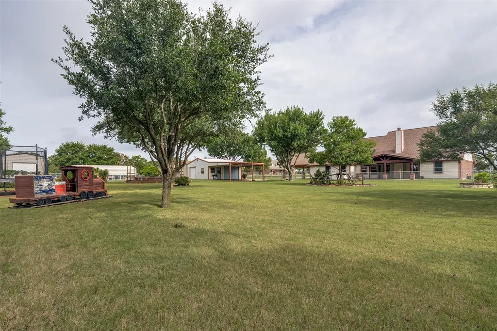 6630 Meadow Ridge Circle Nevada TX 75173