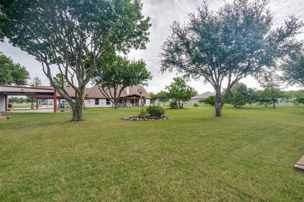 6630 Meadow Ridge Circle Nevada TX 75173