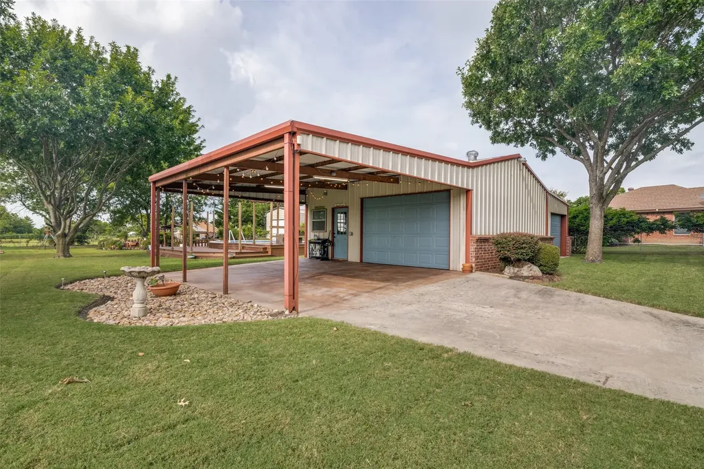 6630 Meadow Ridge Circle Nevada TX 75173