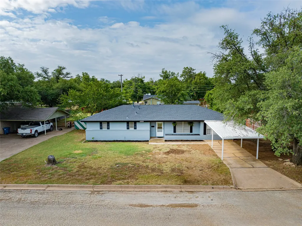 1505 Westridge Circle Breckenridge TX 76424
