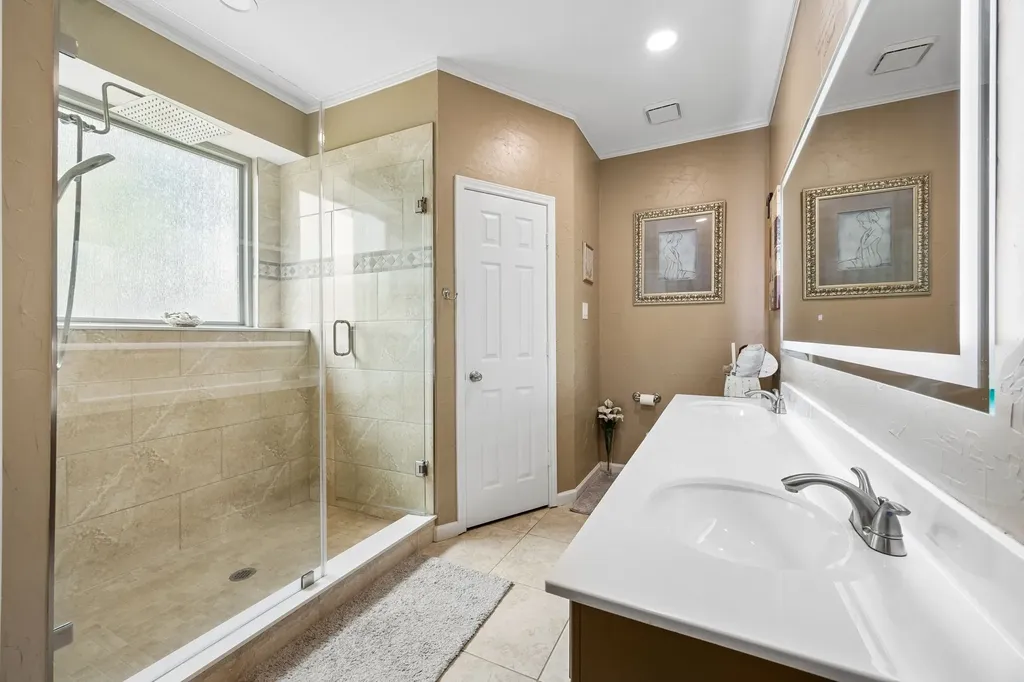 8824 Pedernales Trail Fort Worth TX 76118