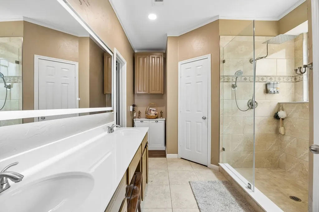 8824 Pedernales Trail Fort Worth TX 76118