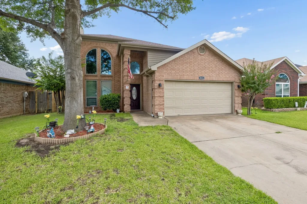 8824 Pedernales Trail Fort Worth TX 76118