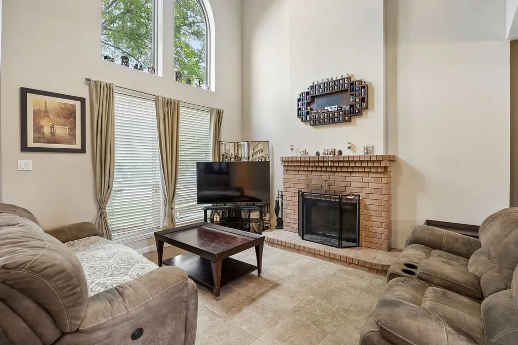 8824 Pedernales Trail Fort Worth TX 76118