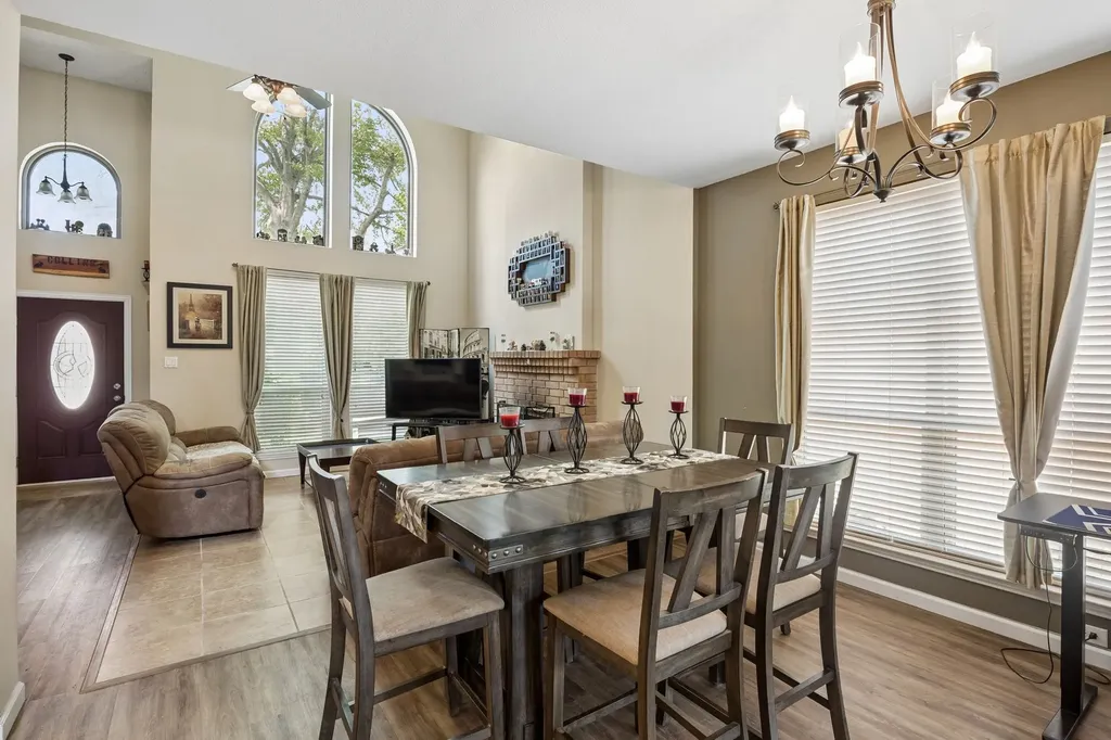 8824 Pedernales Trail Fort Worth TX 76118