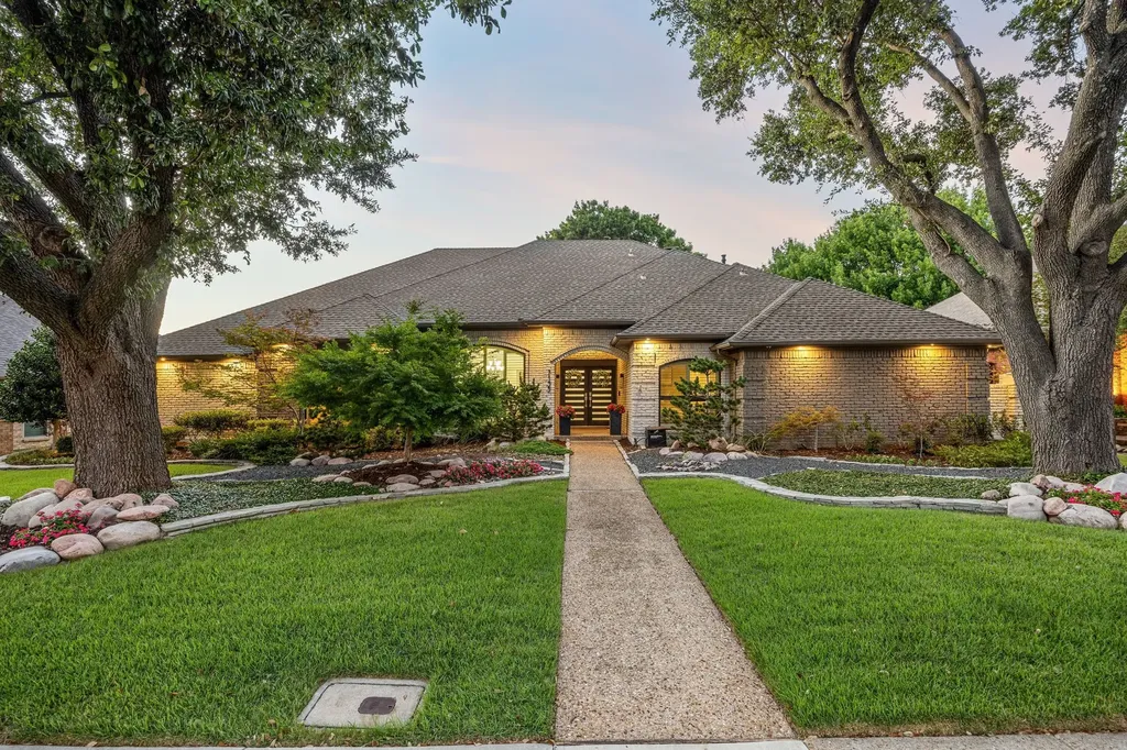 7135 Debbe Drive Dallas TX 75252
