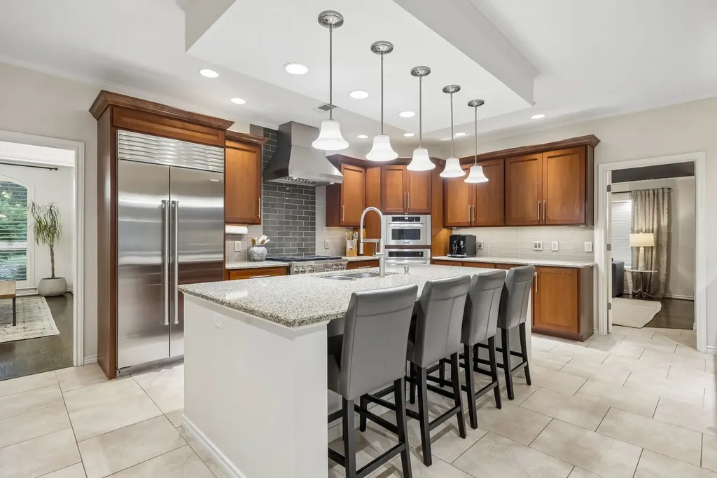 7135 Debbe Drive Dallas TX 75252