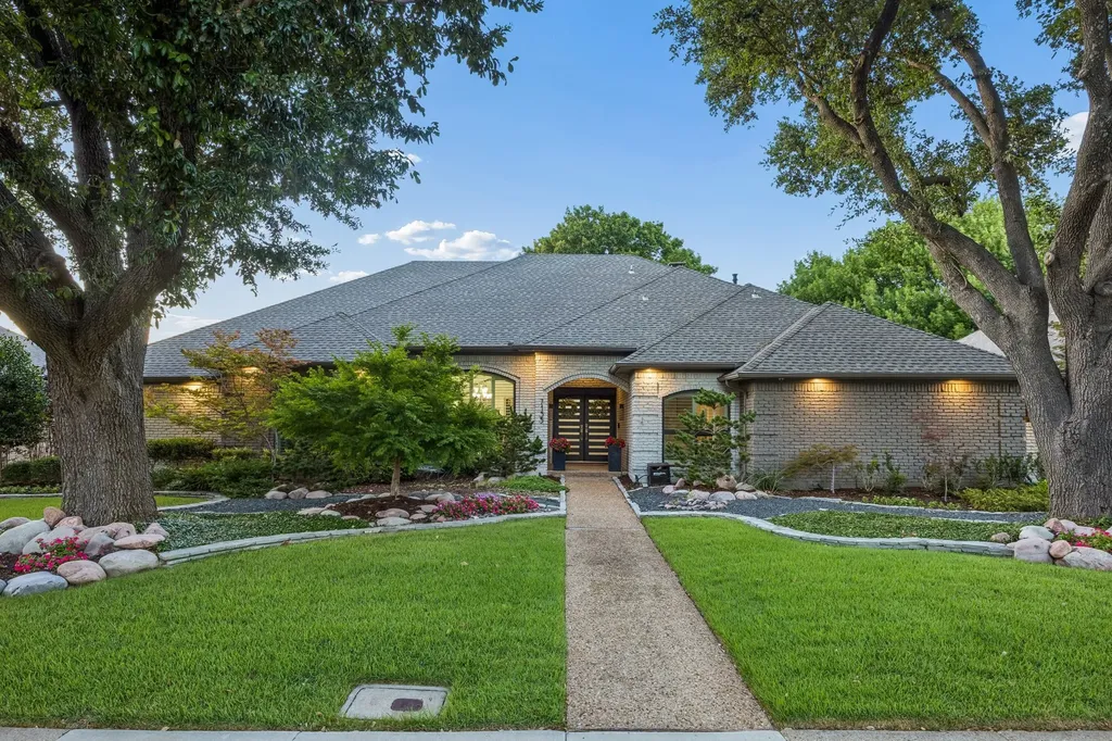 7135 Debbe Drive Dallas TX 75252