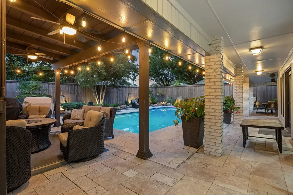 7135 Debbe Drive Dallas TX 75252