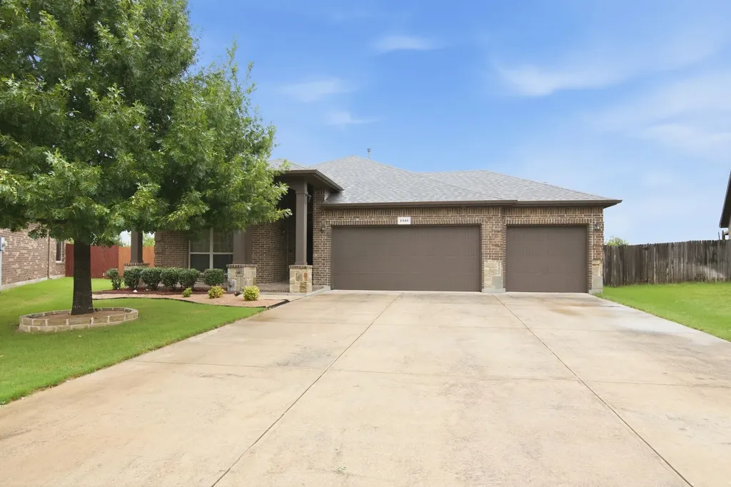 2444 Half Moon Bay Lane Fort Worth TX 76177