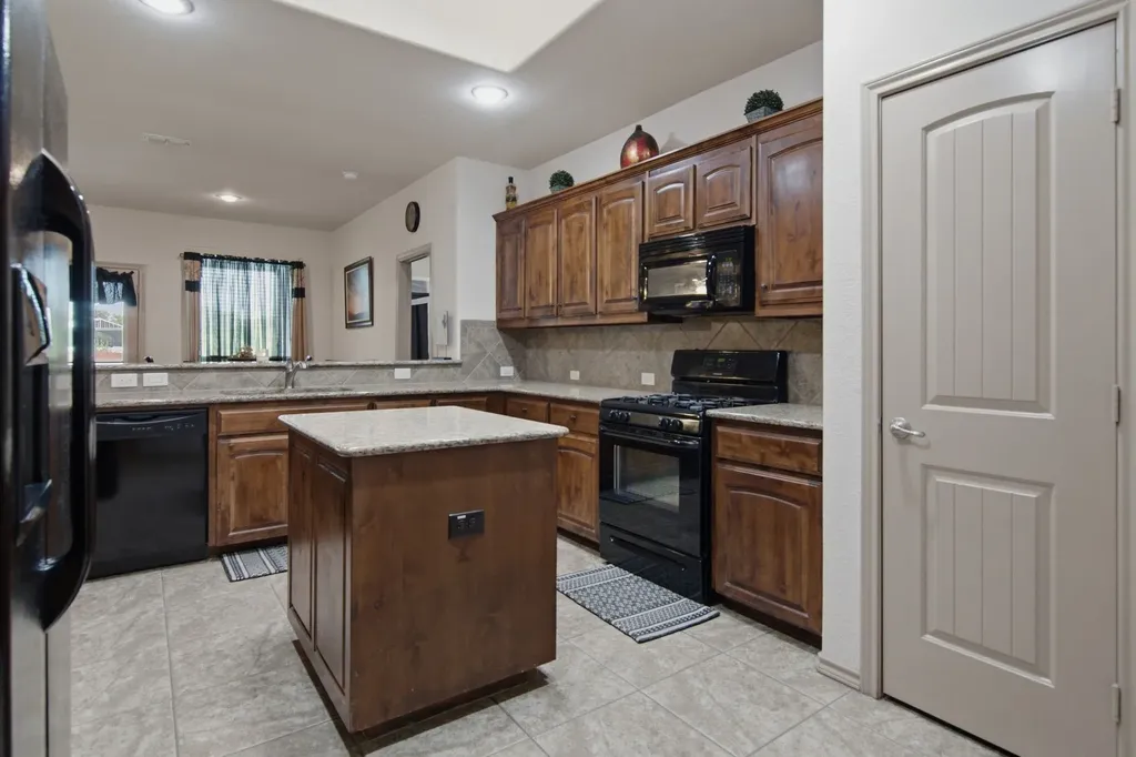 2444 Half Moon Bay Lane Fort Worth TX 76177