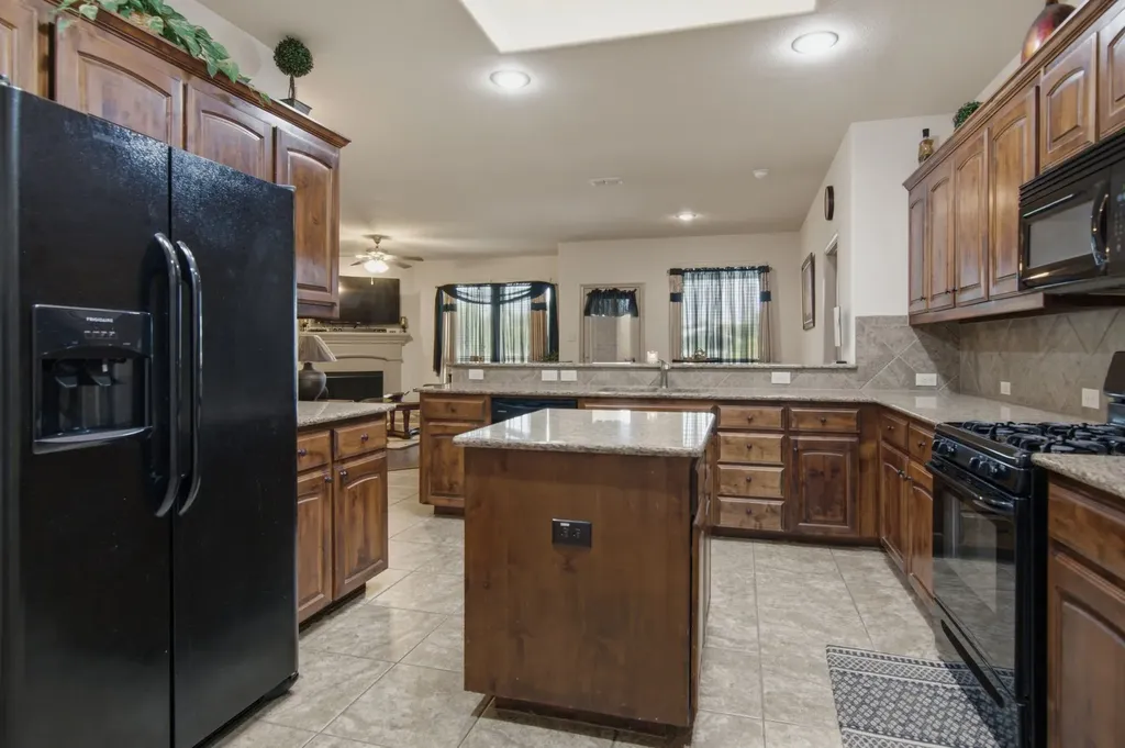 2444 Half Moon Bay Lane Fort Worth TX 76177