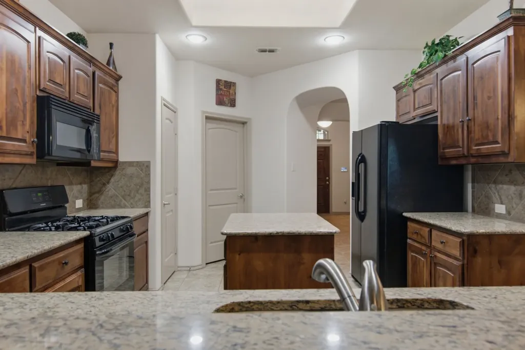 2444 Half Moon Bay Lane Fort Worth TX 76177