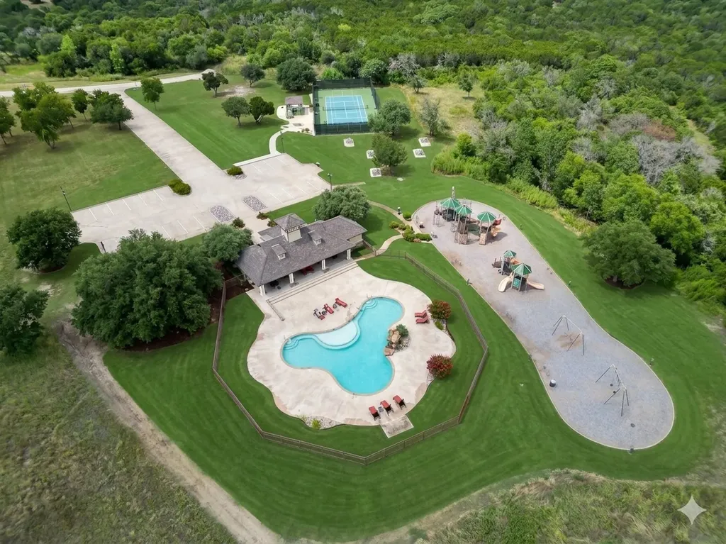 7301 Canterburg Drive Cleburne TX 76033