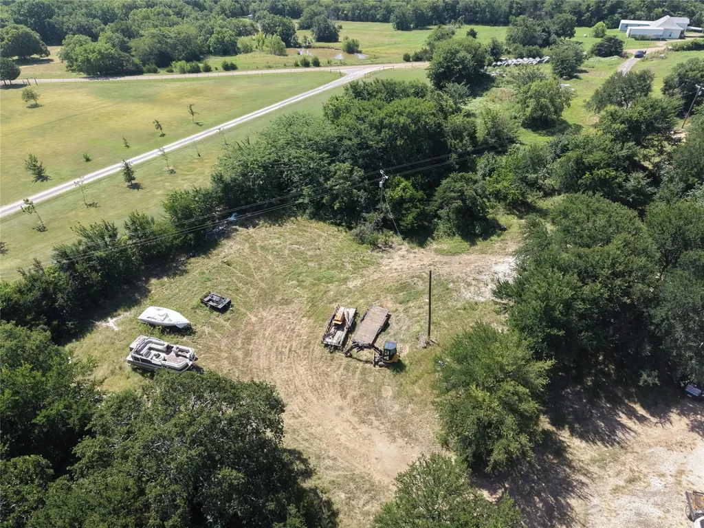 3700 Cr 4040 Whitewright TX 75491