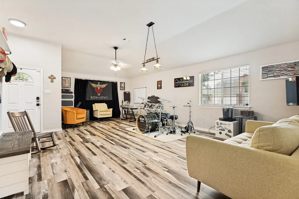 11528 Cactus Springs Drive Fort Worth TX 76244