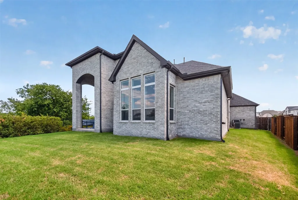 941 Webb Lane Prosper TX 75078