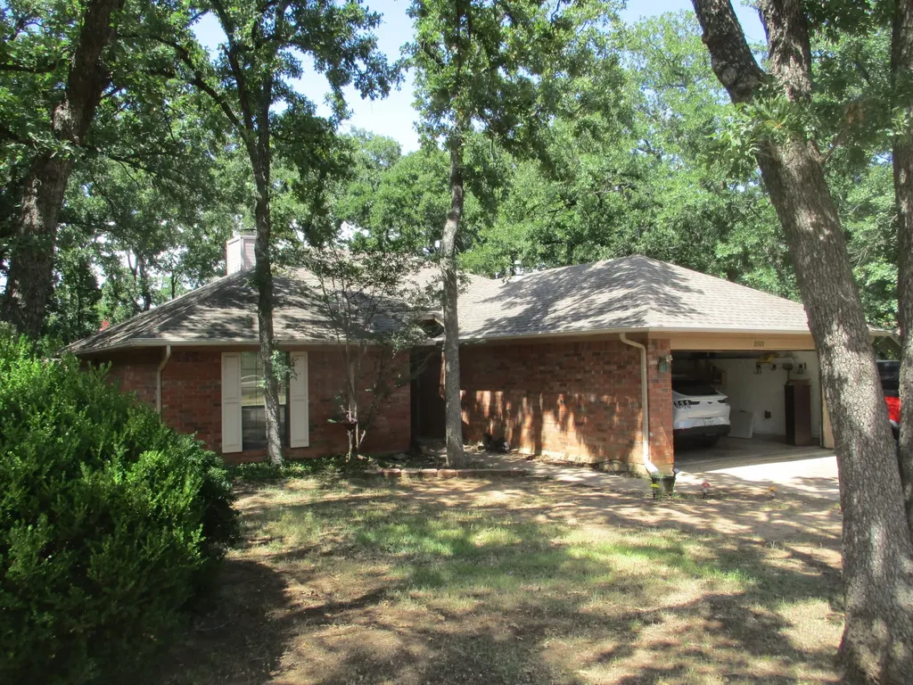 2309 Oak Park Drive Denton TX 76209