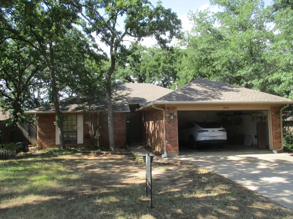 2309 Oak Park Drive Denton TX 76209