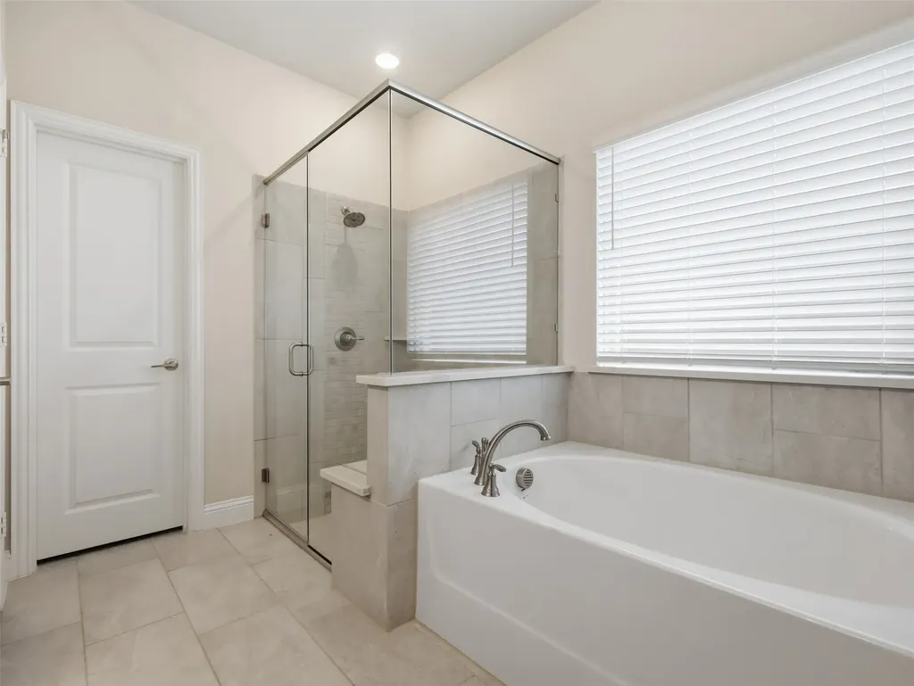 201 Sweetwater Drive Commerce TX 75428