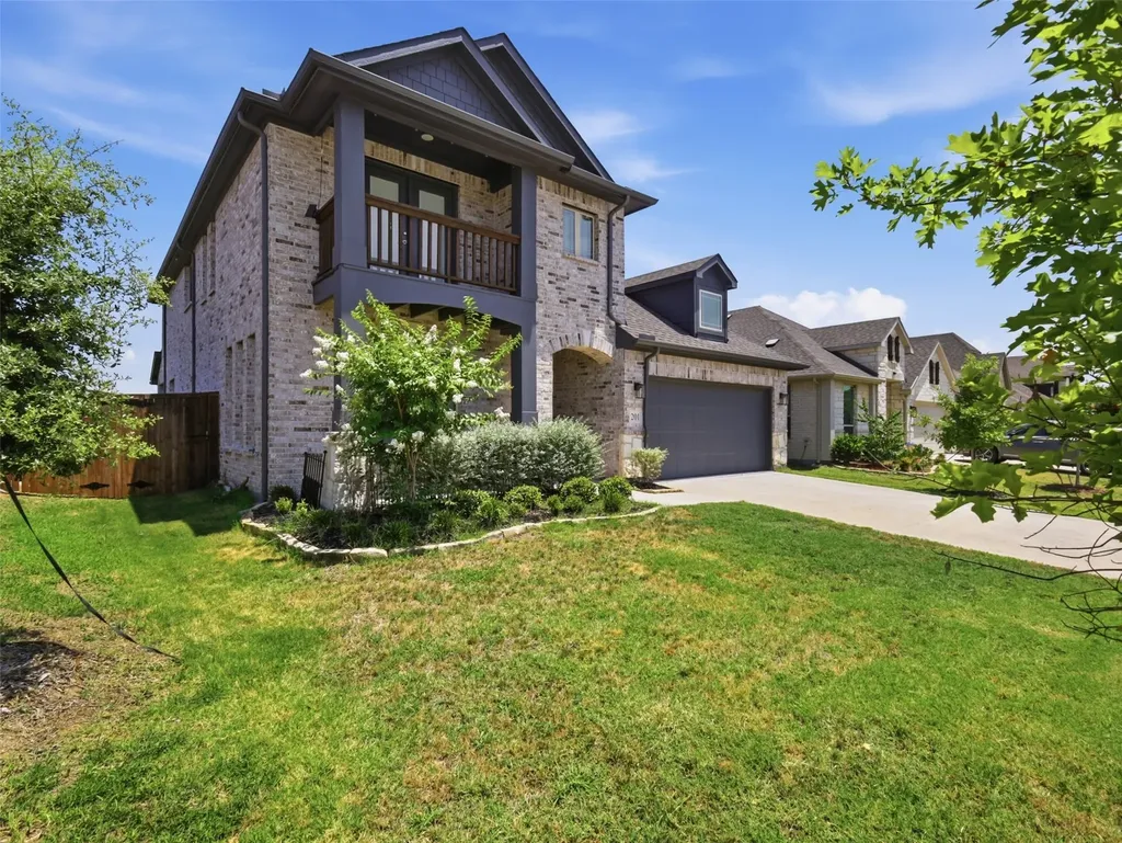 201 Sweetwater Drive Commerce TX 75428