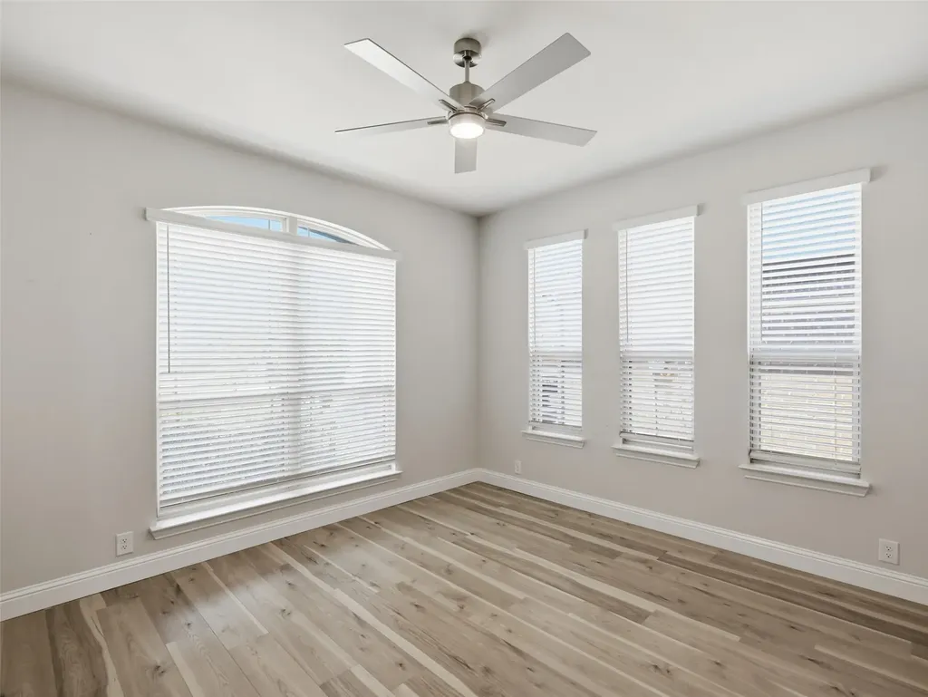 201 Sweetwater Drive Commerce TX 75428