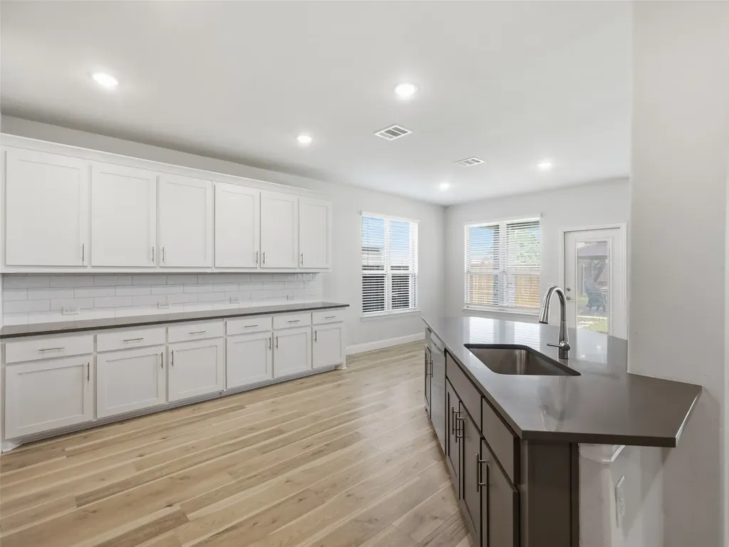 201 Sweetwater Drive Commerce TX 75428