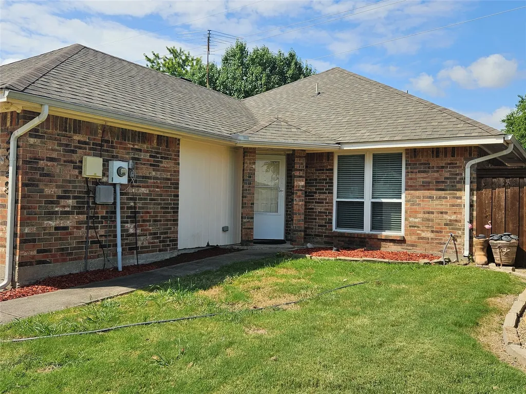 2329 Shalimar Drive Garland TX 75040