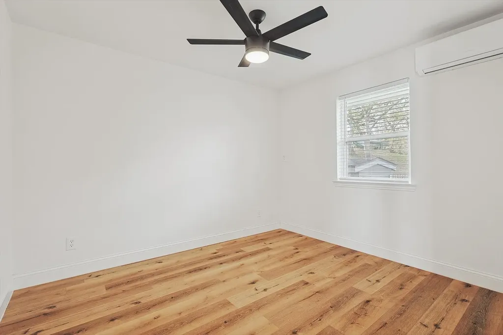 26 Horseshoe Drive Highland Village TX 75077