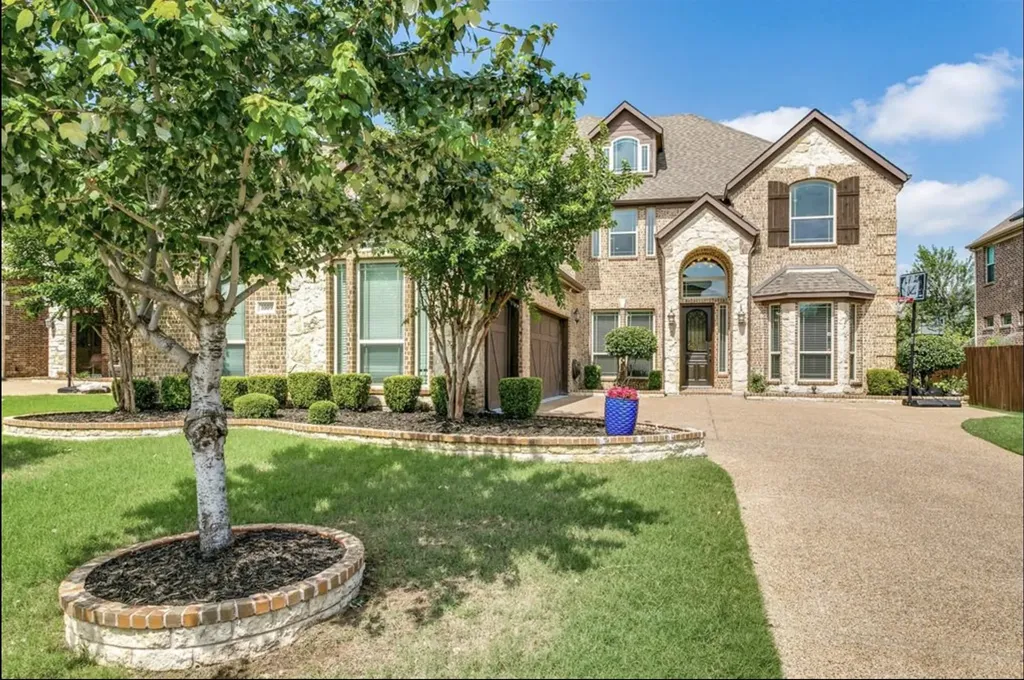 1009 Spinks Court Flower Mound TX 75028