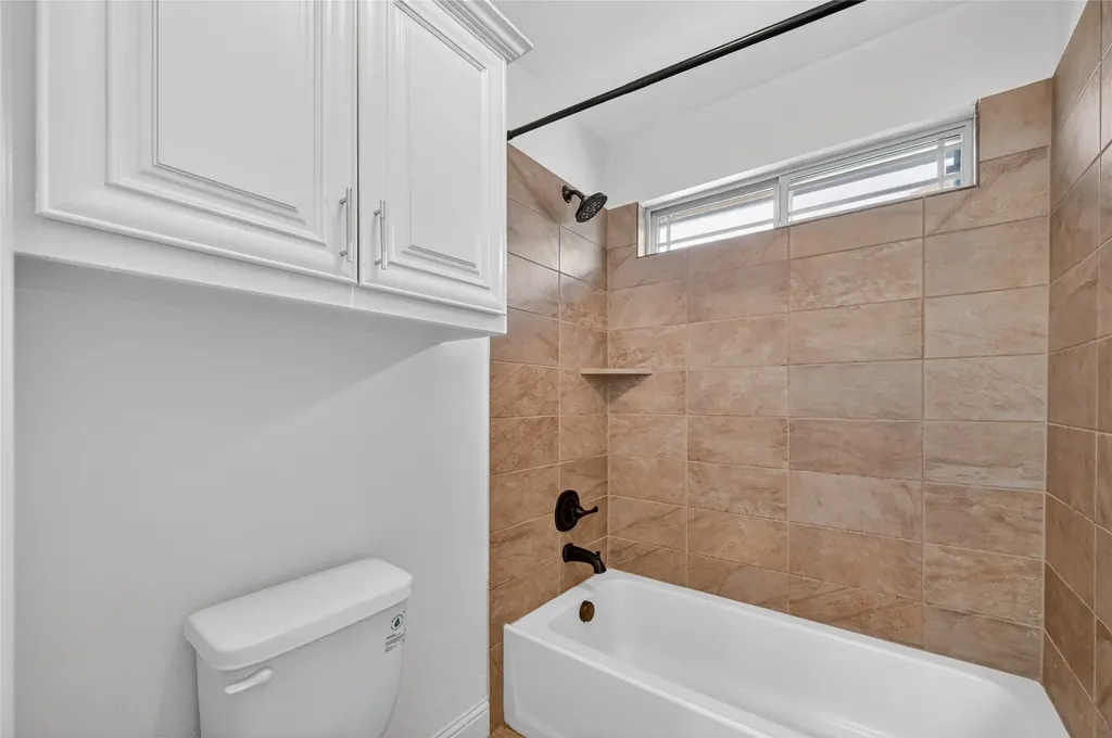 1009 Spinks Court Flower Mound TX 75028