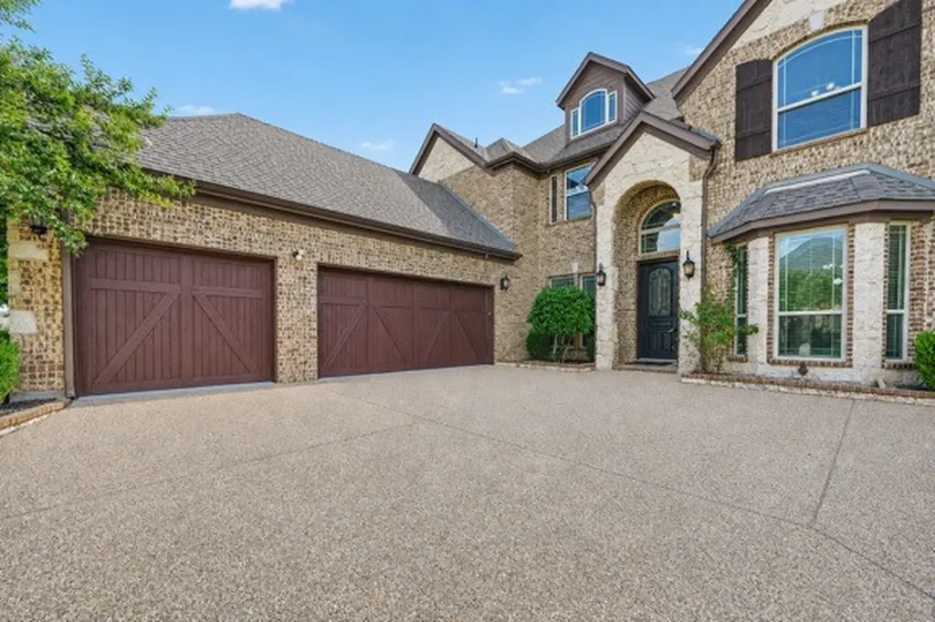 1009 Spinks Court Flower Mound TX 75028