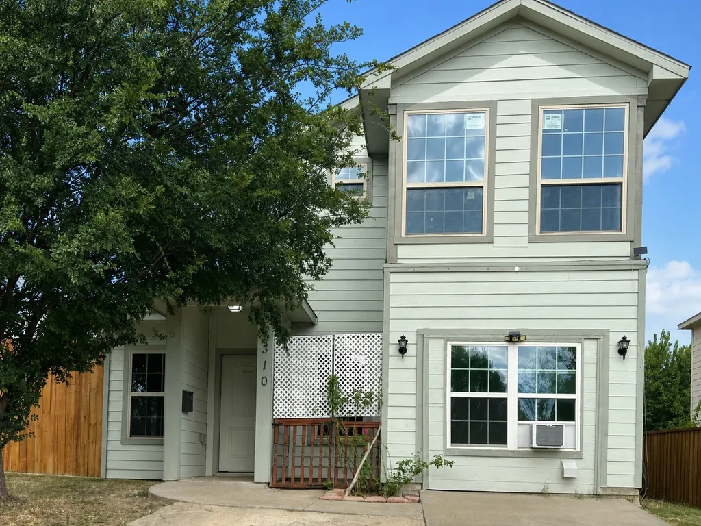 310 S Justin Avenue Dallas TX 75211