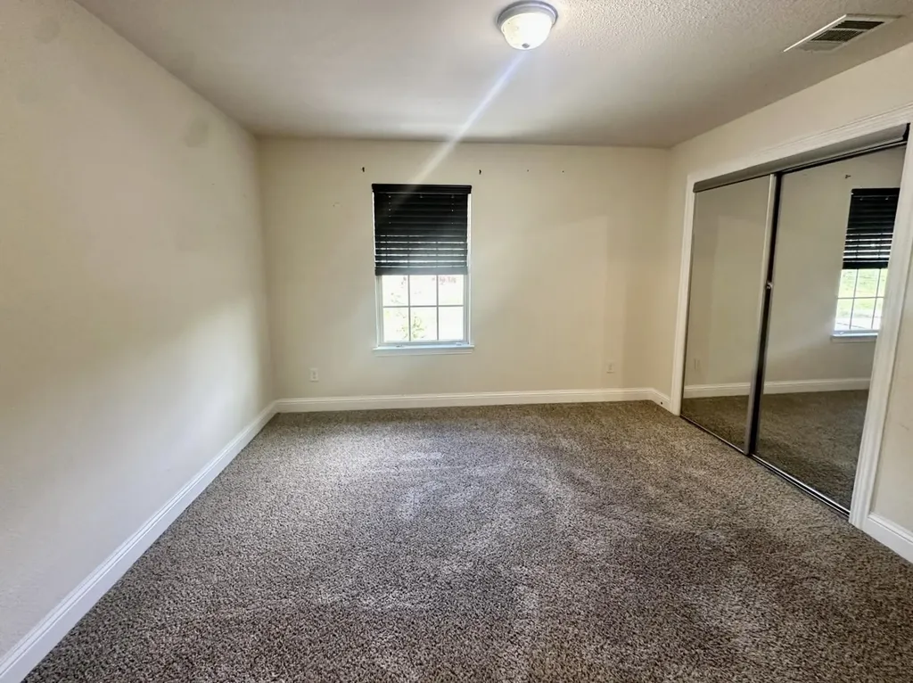 310 S Justin Avenue Dallas TX 75211