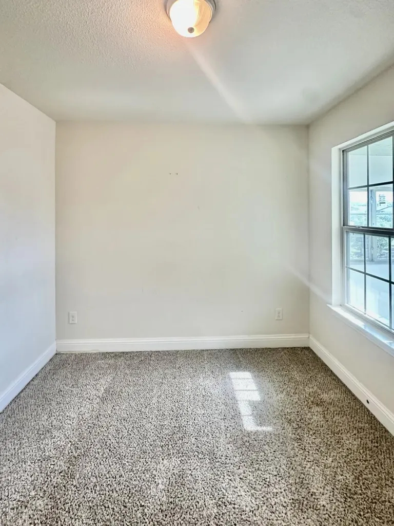 310 S Justin Avenue Dallas TX 75211