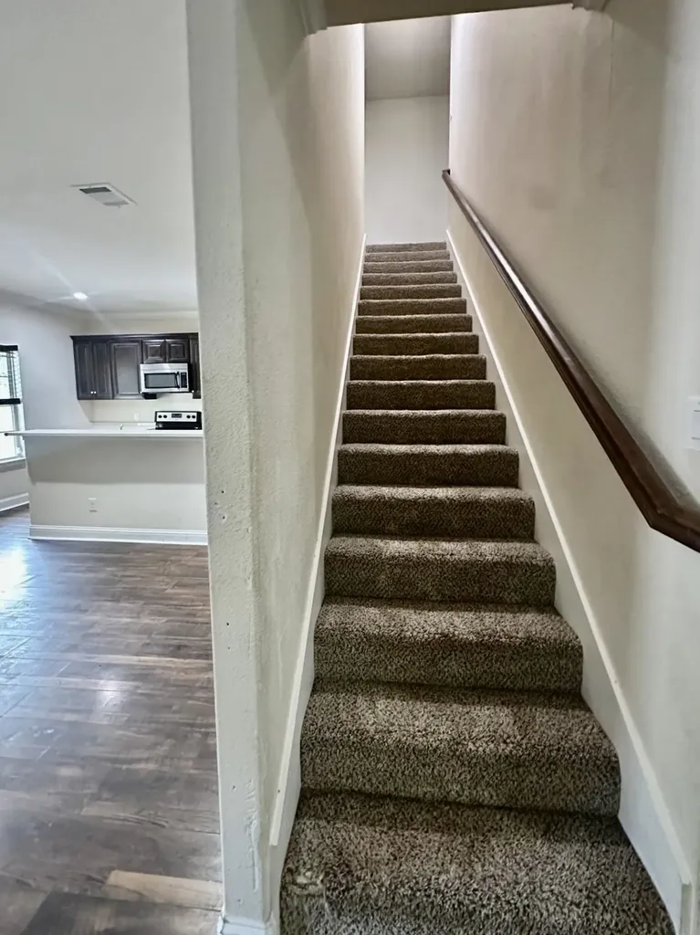 310 S Justin Avenue Dallas TX 75211