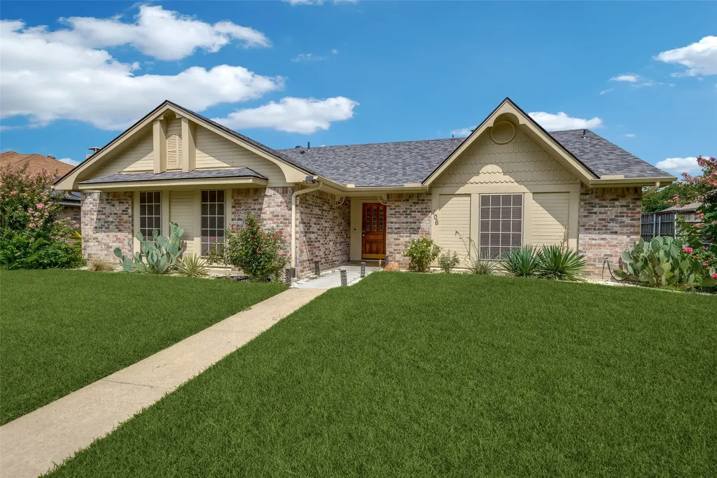106 Creekside Lane Coppell TX 75019
