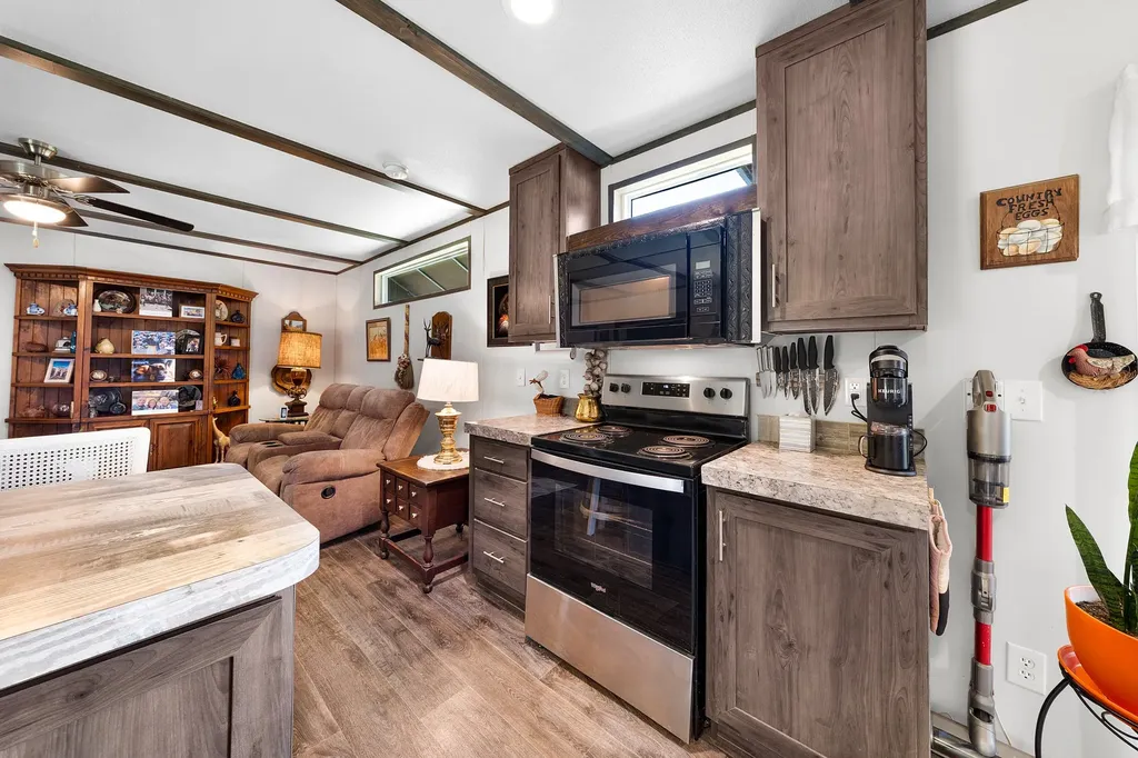 4450 County Road 3110 Campbell TX 75422