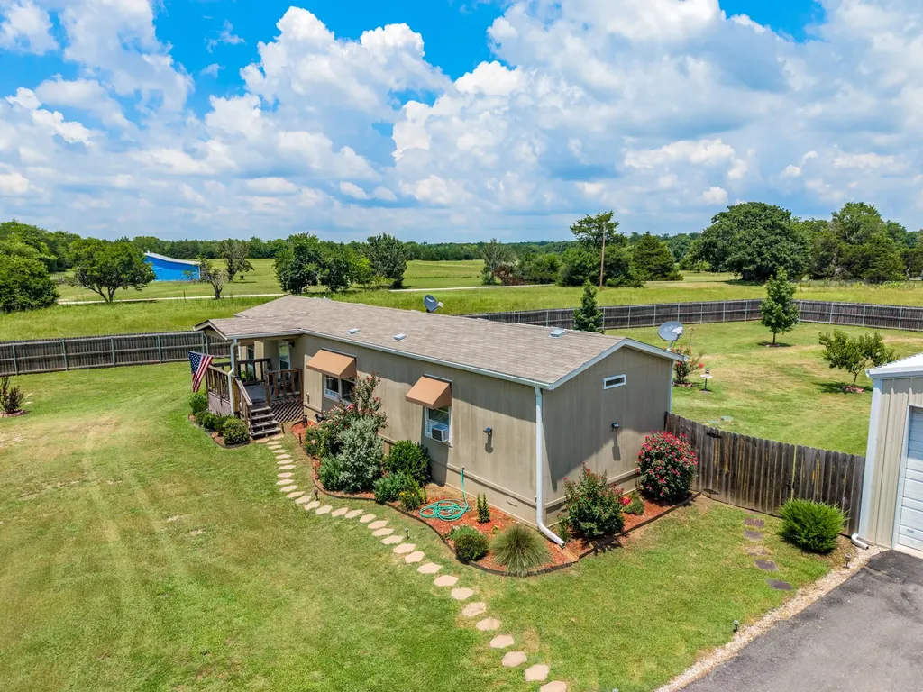 4450 County Road 3110 Campbell TX 75422