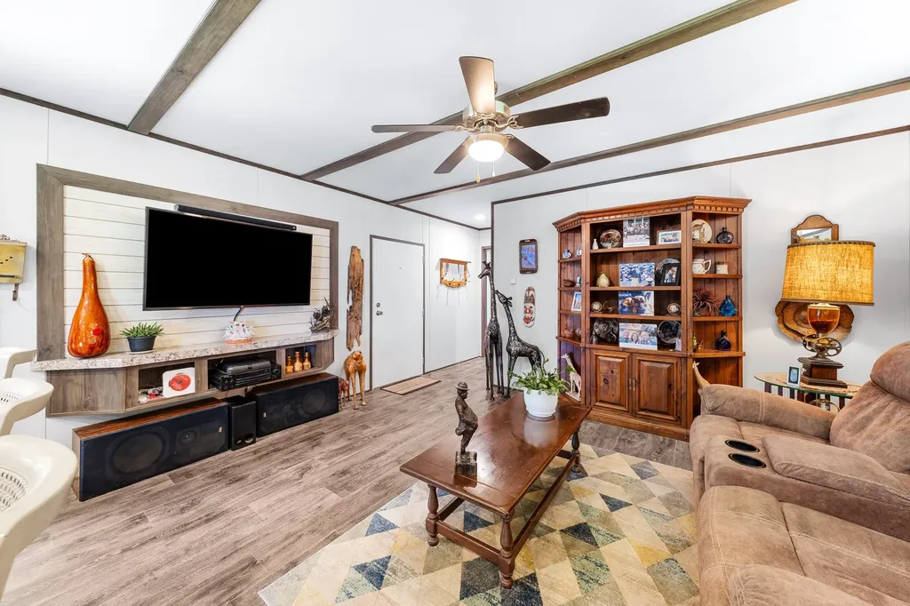 4450 County Road 3110 Campbell TX 75422