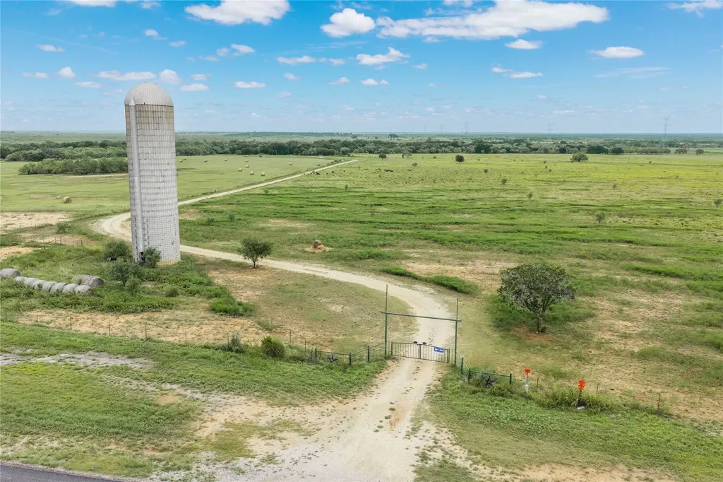 5567 Fm 2633 Santa Anna TX 76878