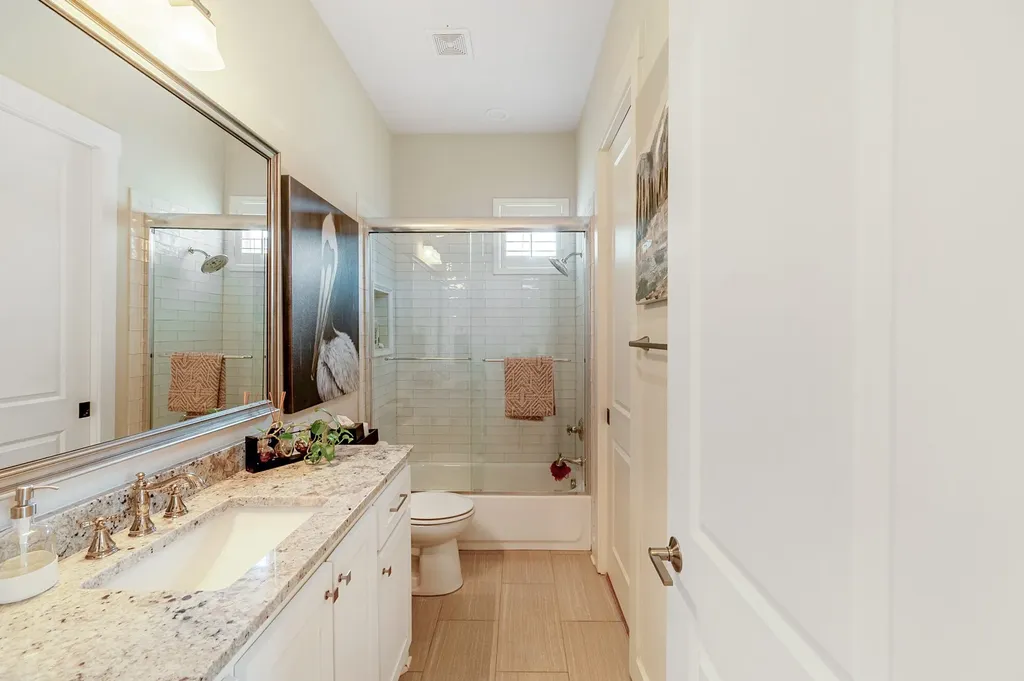 1023 Saint Thomas Court Rockwall TX 75087