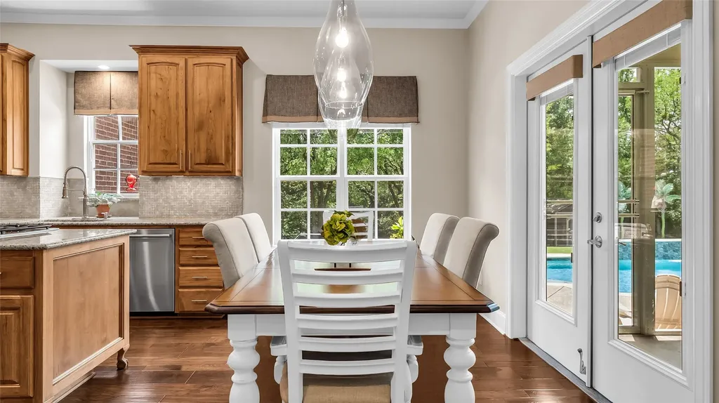 2506 Oakbrook Circle Sherman TX 75092