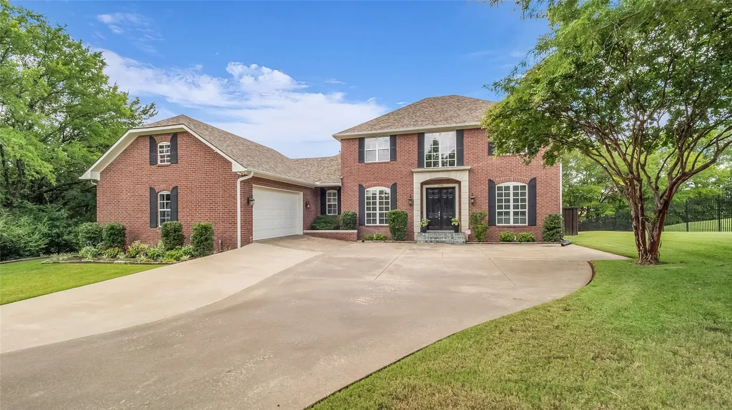 2506 Oakbrook Circle Sherman TX 75092