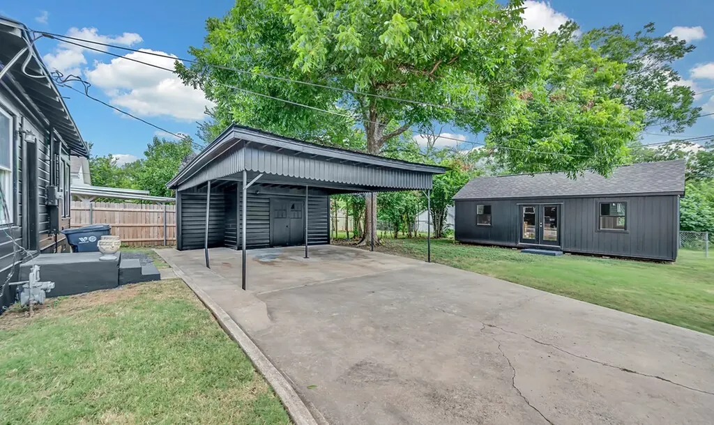 701 N 32nd Street Waco TX 76707